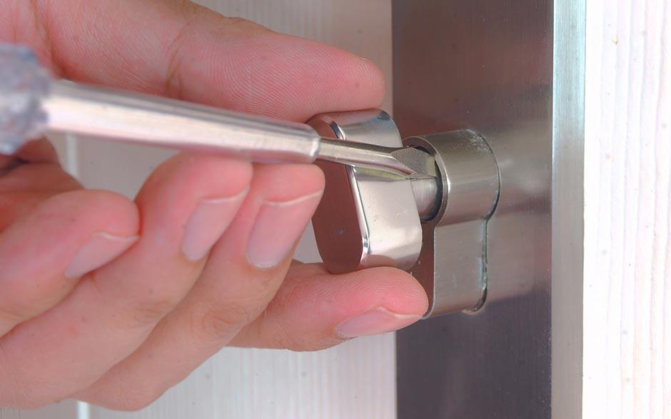 urgence serrurier ouverture de porte Évry